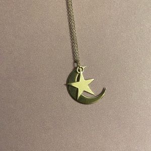 Catbird 🤍 star charm